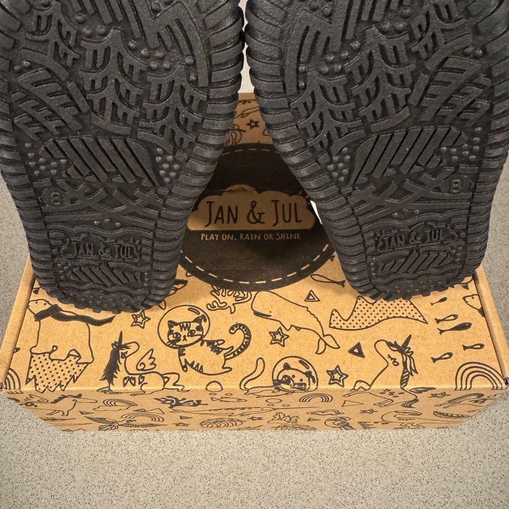 BRAND NEW Kids Winter Boots | Bear - Picture 6 of 6